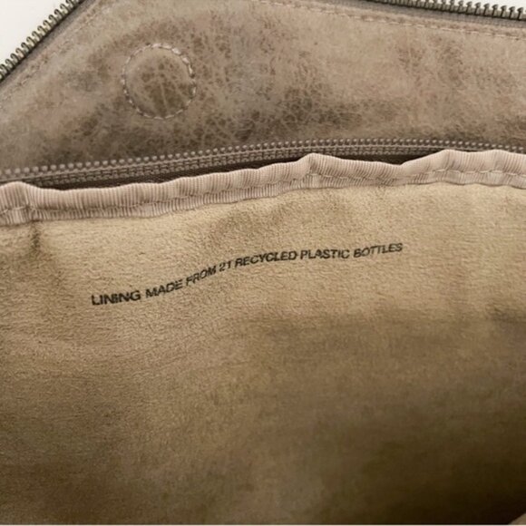 Matt & Nat taupe fabric envelope shoulder bag with zipper detail - Picture 11 of 12